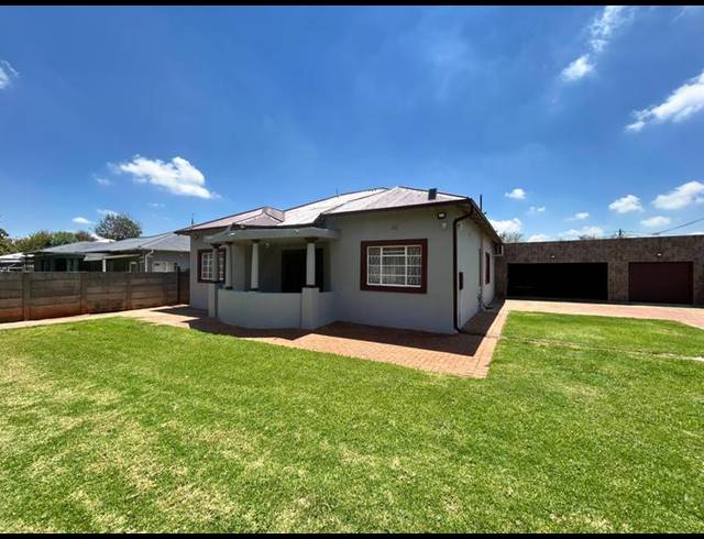 4 BEDROOM HOUSE FOR SALE IN DALVIEW